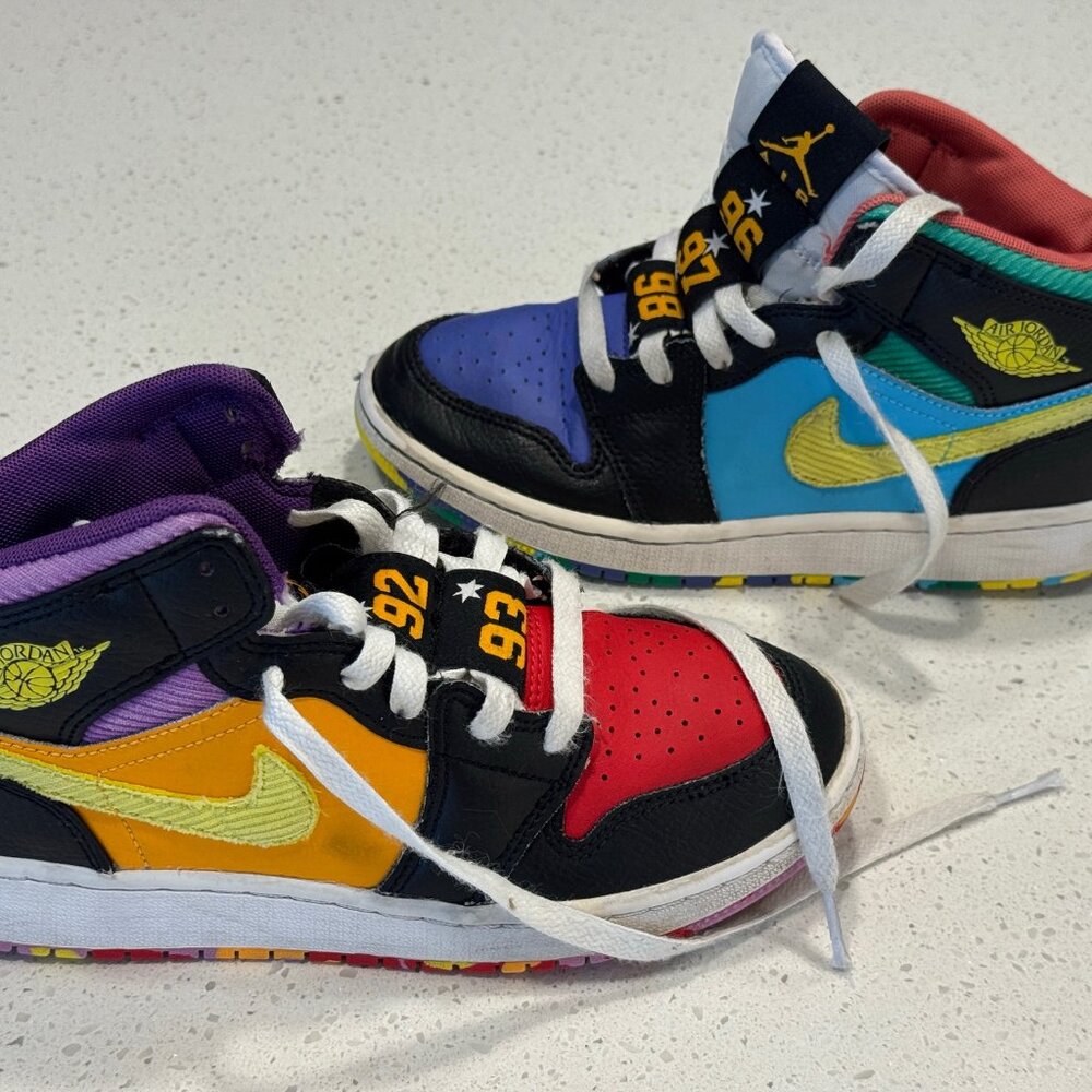 Air Jordan 1 Mid GS “Six Championships”